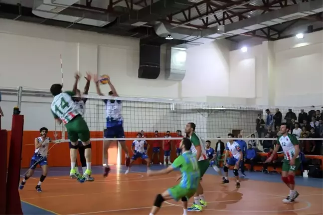Cizre Belediyesi voleybolda başarıdan başarıya koşuyor