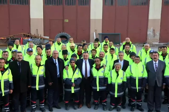 Develi'de ekiplerin kış hazırlıkları devam ediyor