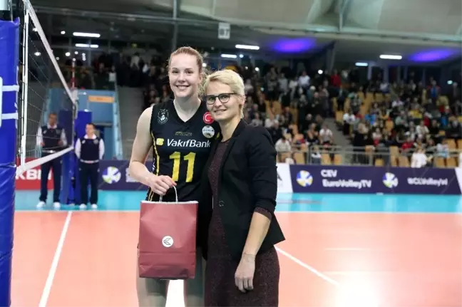 VakıfBank, Slovenya'dan zaferle döndü