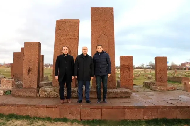 Merkez Valisi Peynircioğlu'ndan Ahlat'a ziyaret