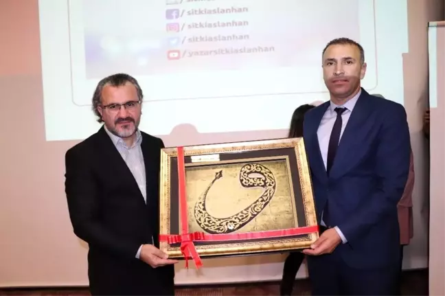 Karaman'da 'Kariyer planlaması' konferansı