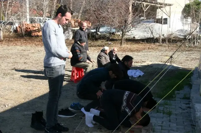 (Özel) Depremin ardından Bozkurt'ta ibadet edilecek sadece 1 cami kaldı