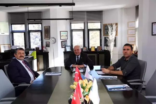 Başkan Akın'dan Çağ Çelik'e ziyaret