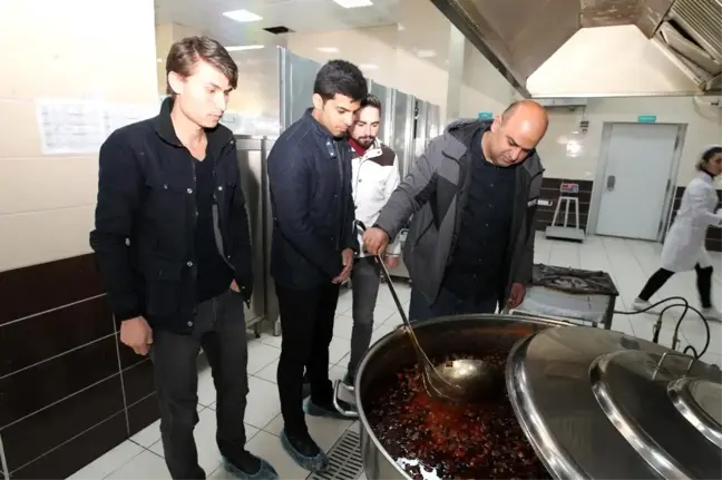 BEÜ Stratejik Düşünce Öğrenci Topluluğu yemekhaneyi denetledi