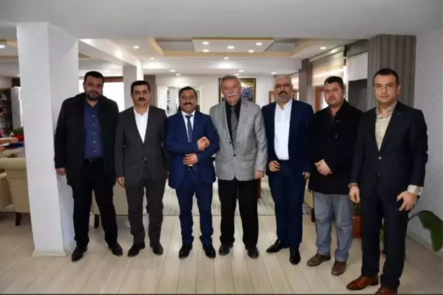 İş adamlarından Başkan Küçük'e ziyaret