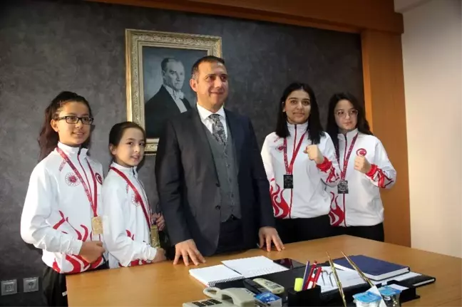 Kaymakam Güney, şampiyonları ağırladı