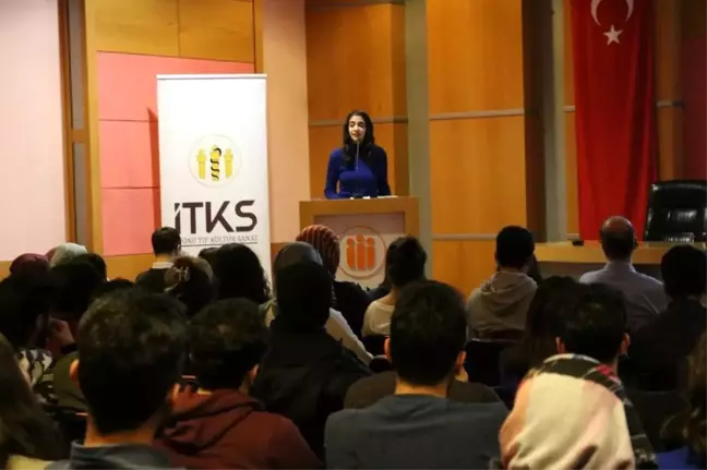 İnönü Üniversitesi'nde şiir severler bir araya geldi