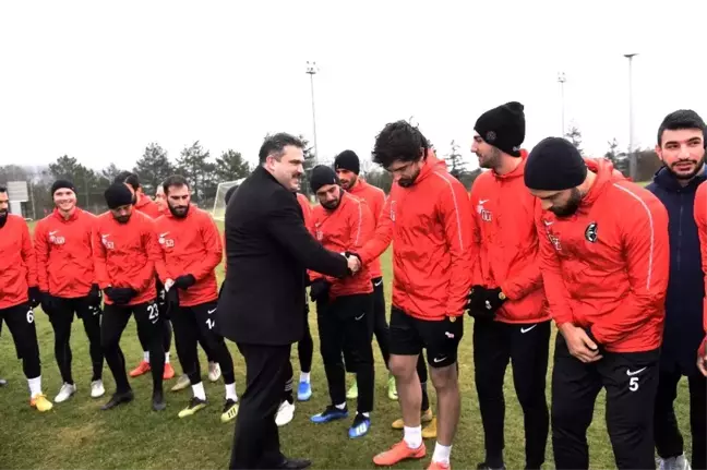 Rektör Çomaklı'dan Eskişehirspor'a destek sözü