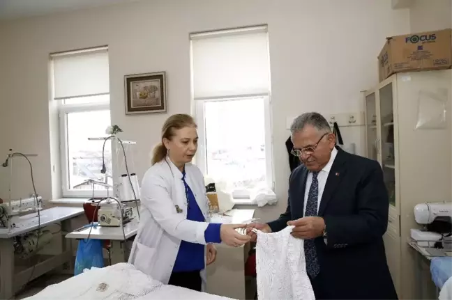 Başkan'dan esnaflara sürpriz ziyaret