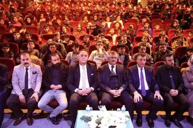 Van'da 'Gençlik Geçmişiyle Buluşuyor' projesi