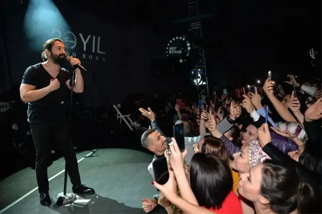 HUGO BOSS Tekstil çalışanlarının yeni yıl coşkusu