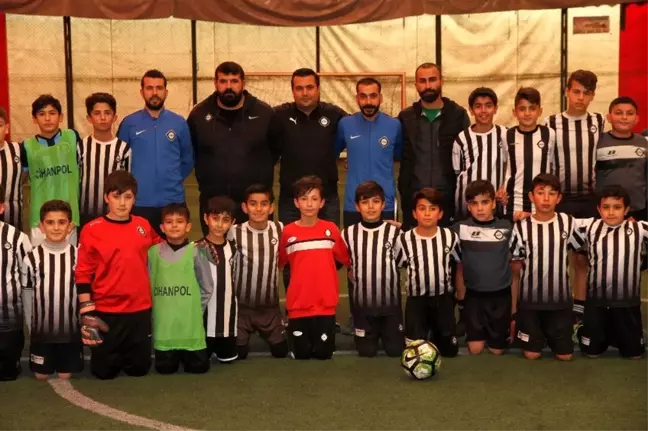 Kızıltepe Altay Futbol Okulun'da 150 öğrenci eğitim görüyor