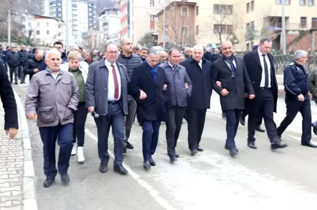Artvin'de doğalgaz kazı çalışmaları durduruldu