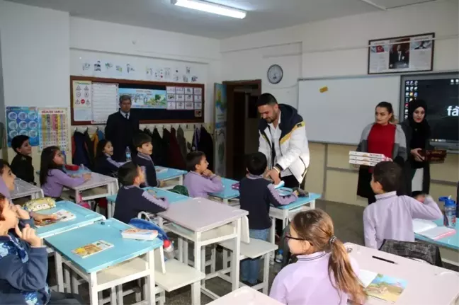 Üniversite öğrencilerinden köy okuluna 'zeka oyunları' projesi