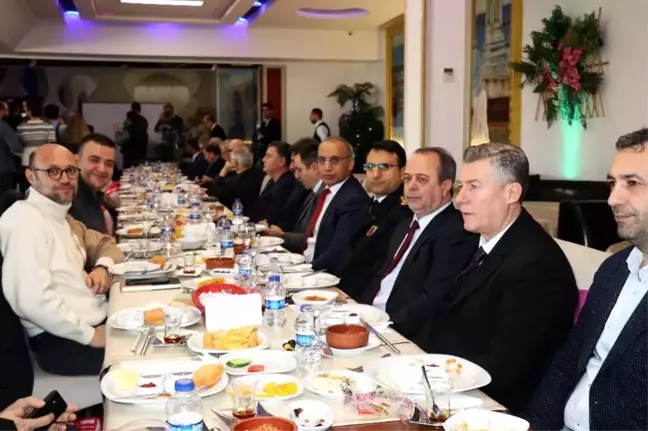 Vali Nayir, gazetecilerle buluştu