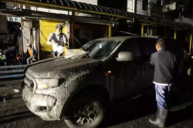 Filipinler'de 16 binden fazla kişi tahliye edildi
