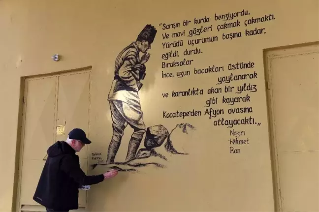 Nazım Hikmet dizelerini trafoya çizdiler