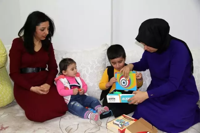 Cam kemik hastası Yusuf'un karne sevinci