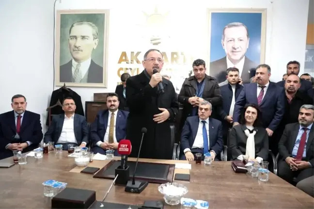 Özhaseki Ceylanpınar'da partililerle buluştu