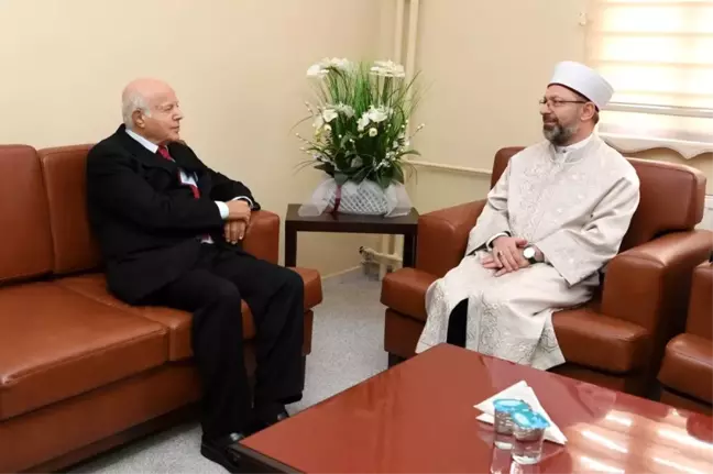 Diyanet İşleri Başkanı Erbaş'dan Cem Vakfı Genel Başkanı Doğan'a taziye ziyareti