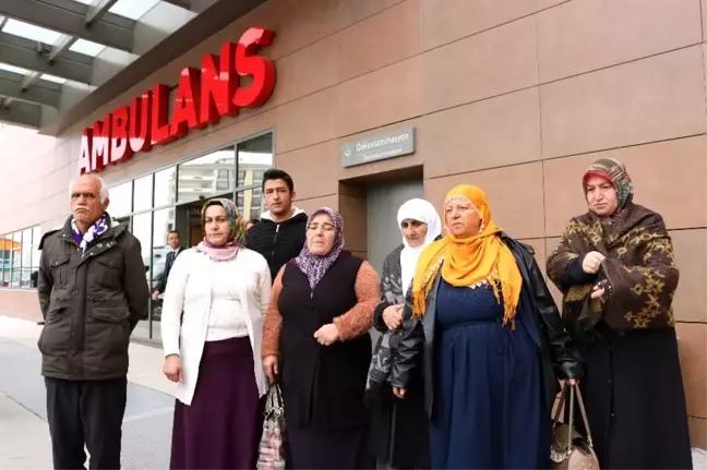 Diyarbakır anneleri depremzedeleri ziyaret etti
