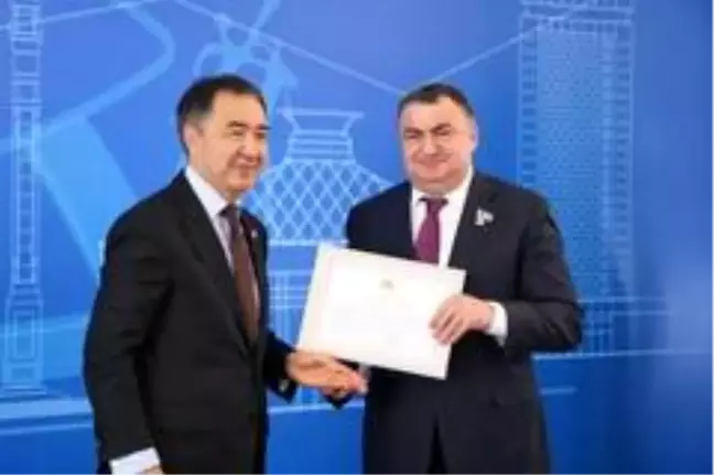 Almatı'da Kassanov'a teşekkür beratı verildi