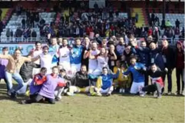 TFF 2. Lig Kırmızı Grup: GMG Kastamonuspor: 2 - Niğde Anadolu Futbol Kulübü: 1