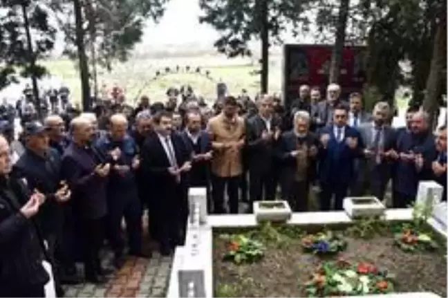 Çanakkale savaşlarının ilk kahramanlarından Bigalı Mehmet Çavuş kabri başında anıldı