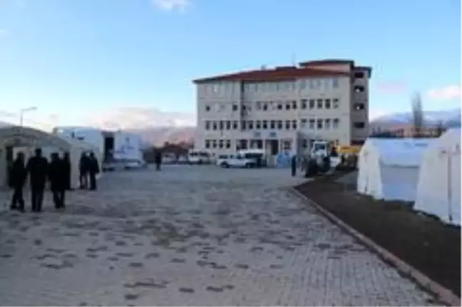 Deprem anını anlatan depremzedeler konteyner istedi