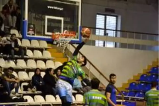 Balıkesir BŞB. zorlu Akhisar deplasmanında