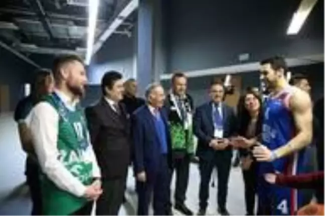 Dostluk basketbol maçına taşındı
