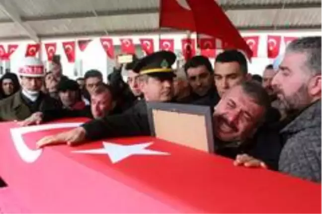 İdlib şehidi son yolculuğuna uğurlandı