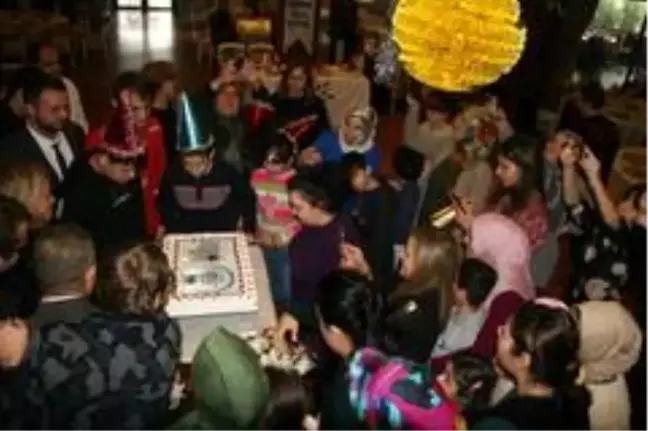 Bursa'da özel çocuklara anlamlı gece