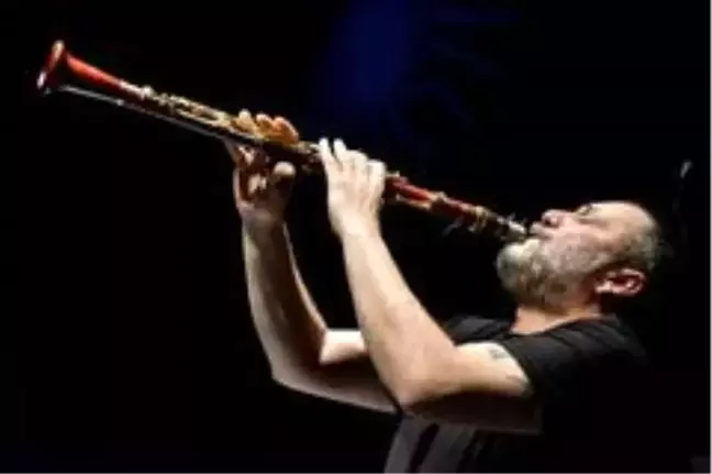 Klarnet Sanatçısı Hüsnü Şenlendirici'nin performansı kulaklardaki pası sildi