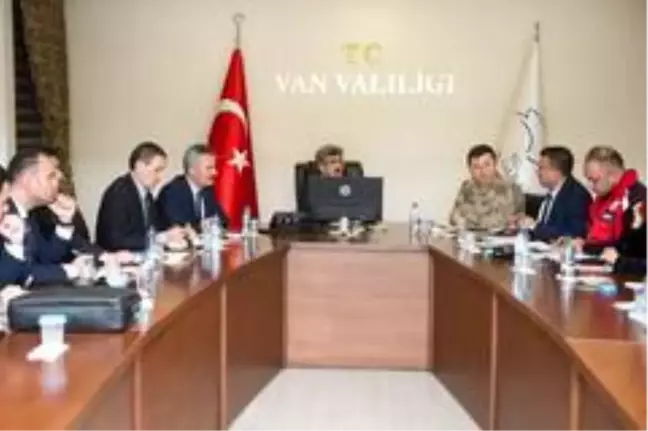 Korona virüs komşuya sıçrayınca Van'da önlemler artırıldı