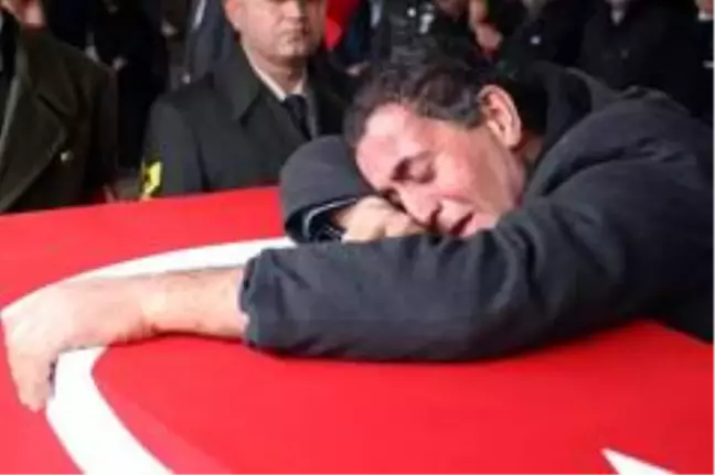 Gaziantepli şehit gözyaşlarıyla defnedildi
