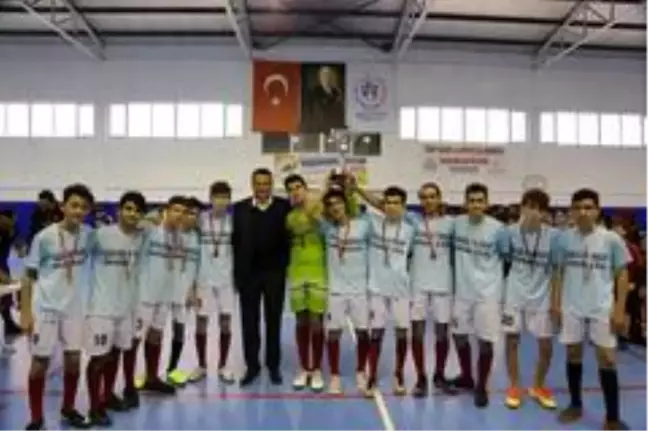 Kaş'ta futsal heyecanı sona erdi