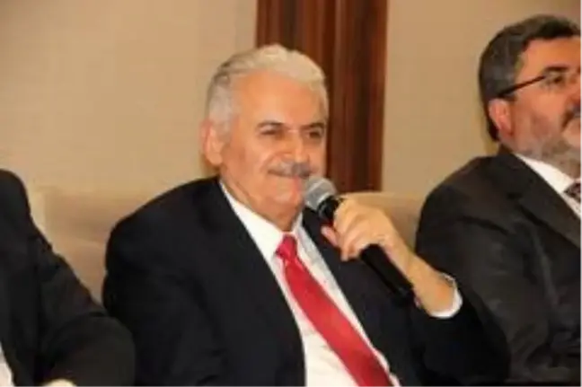 Binali Yıldırım Afyonkarahisar'da gençlerle buluştu