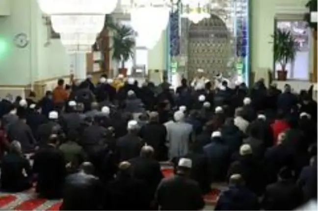 Sabah namazında şehitler için Kur'an-ı Kerim okundu