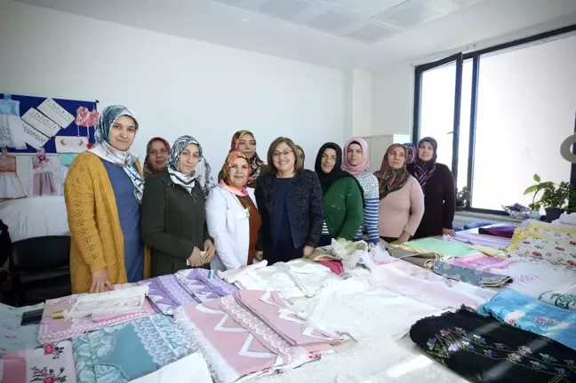 Başkan Şahin'den Beykent Gasmek Fatih Sultan Mehmet Eğitim Akademisi'ne ziyaret