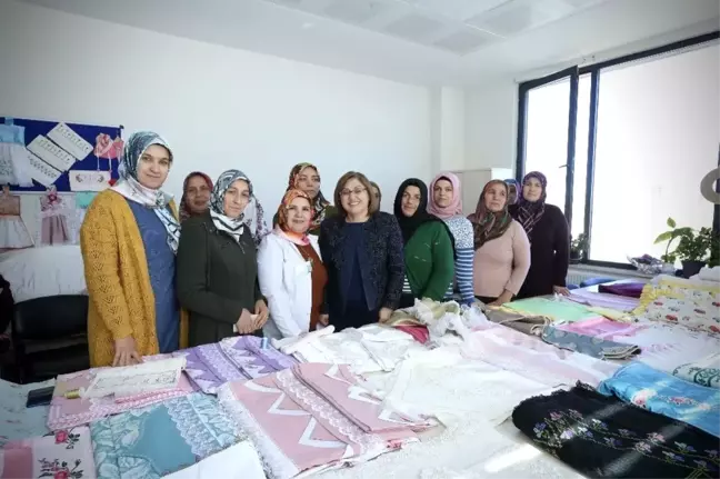 Başkan Şahin'den Beykent Gasmek Fatih Sultan Mehmet Eğitim Akademisi'ne ziyaret