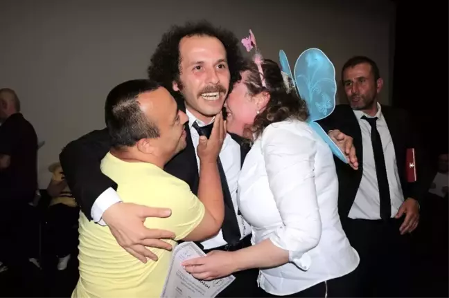 Kuşadası Belediye Tiyatrosu'nda görev değişikliği
