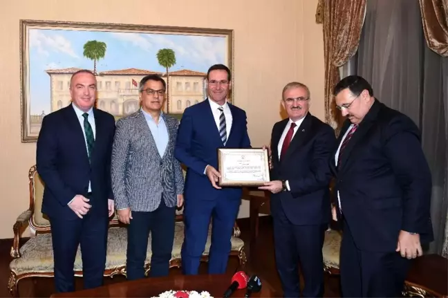 Depremzedeleri yalnız bırakmayan hayırseverlere teşekkür belgesi