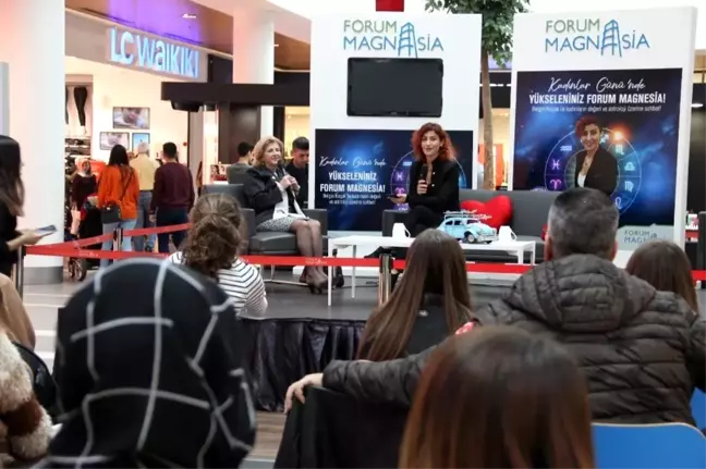 Astroloji meraklıları Forum Magnesia'da buluştu