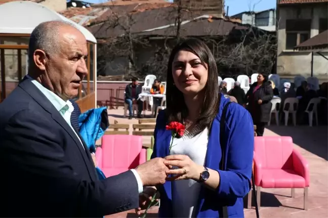 Hekimhan Belediyesi Kadınlar Günü'nü kutladı