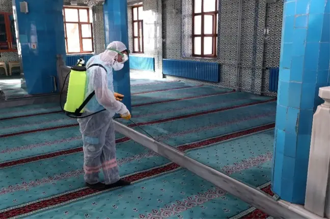 Gaziosmanpaşa'da korona virüsü ile mücadele timi iş başında