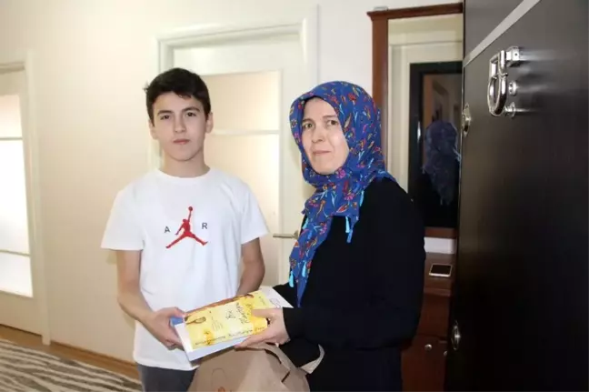 Trabzon'da bir kitapevinden ilginç 'Evdekal' kampanyası