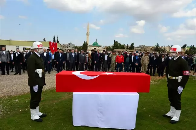 Irak'ta şehit olan Piyade Uzman Çavuş İsmail Karataş son yolculuğuna uğurlandı