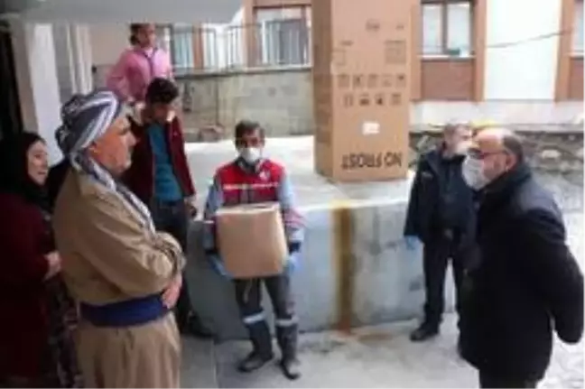 Çukurca belediyesi ve ilçe emniyetinden ortak yardım kampanyası
