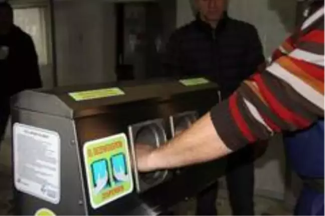 Hendek'te mezbahane hizmete girdi